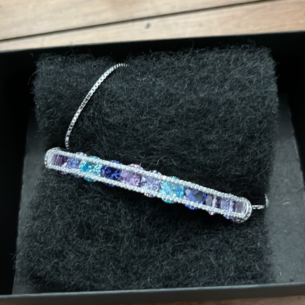 Bracelet - Picture 5 of 6